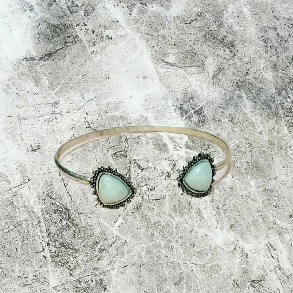 TEAL TONED STONE BRACELET